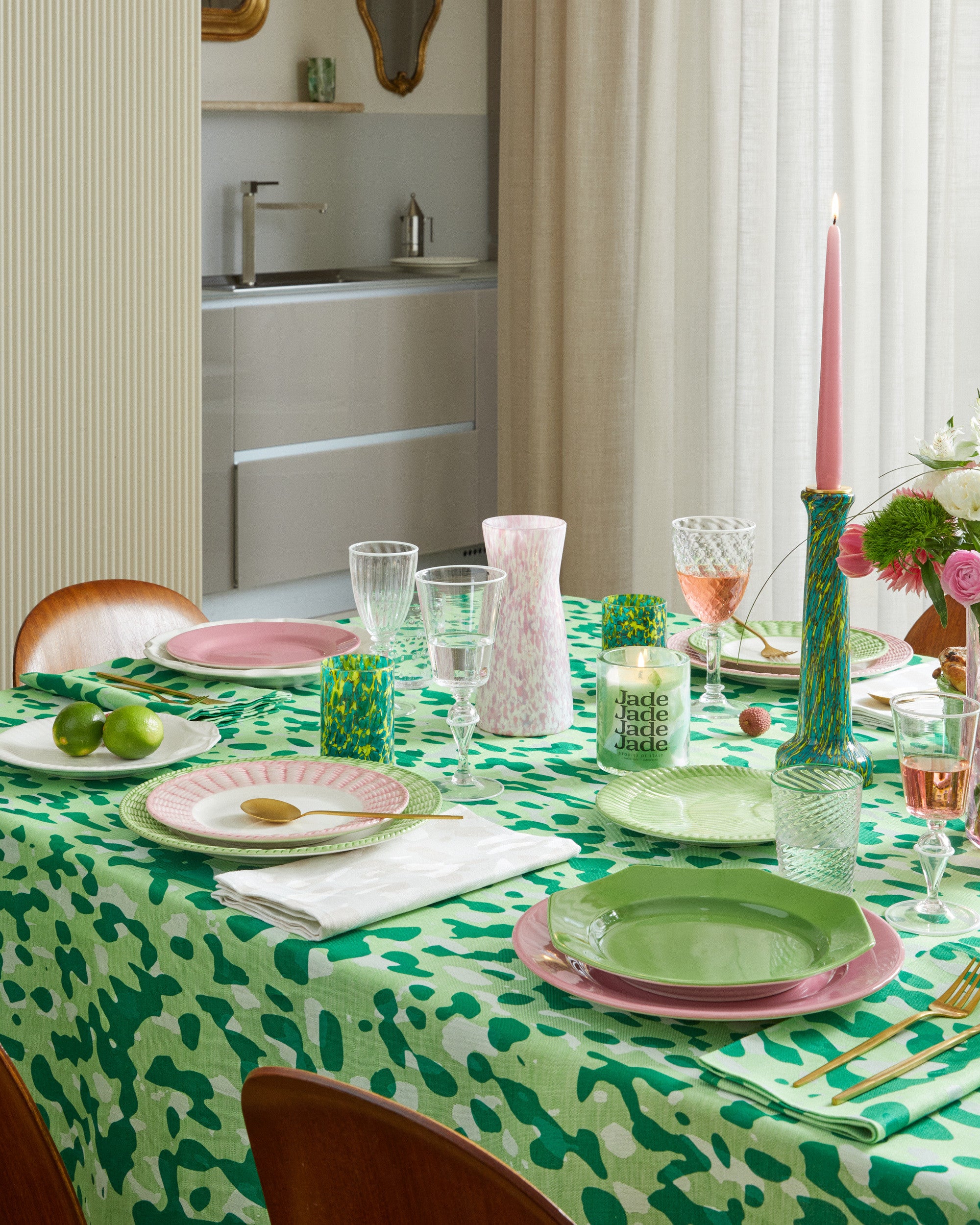 APPLE TABLECLOTH