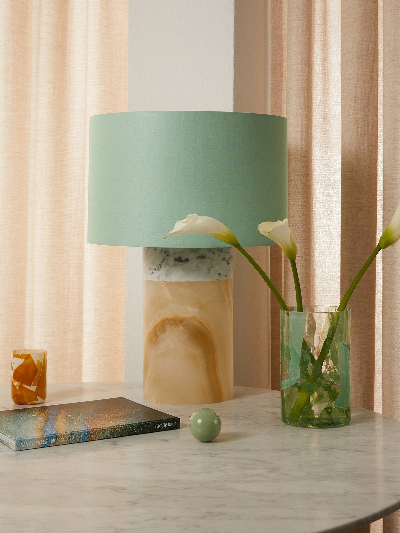 MARBLE & ONYX LAMP / LINEN