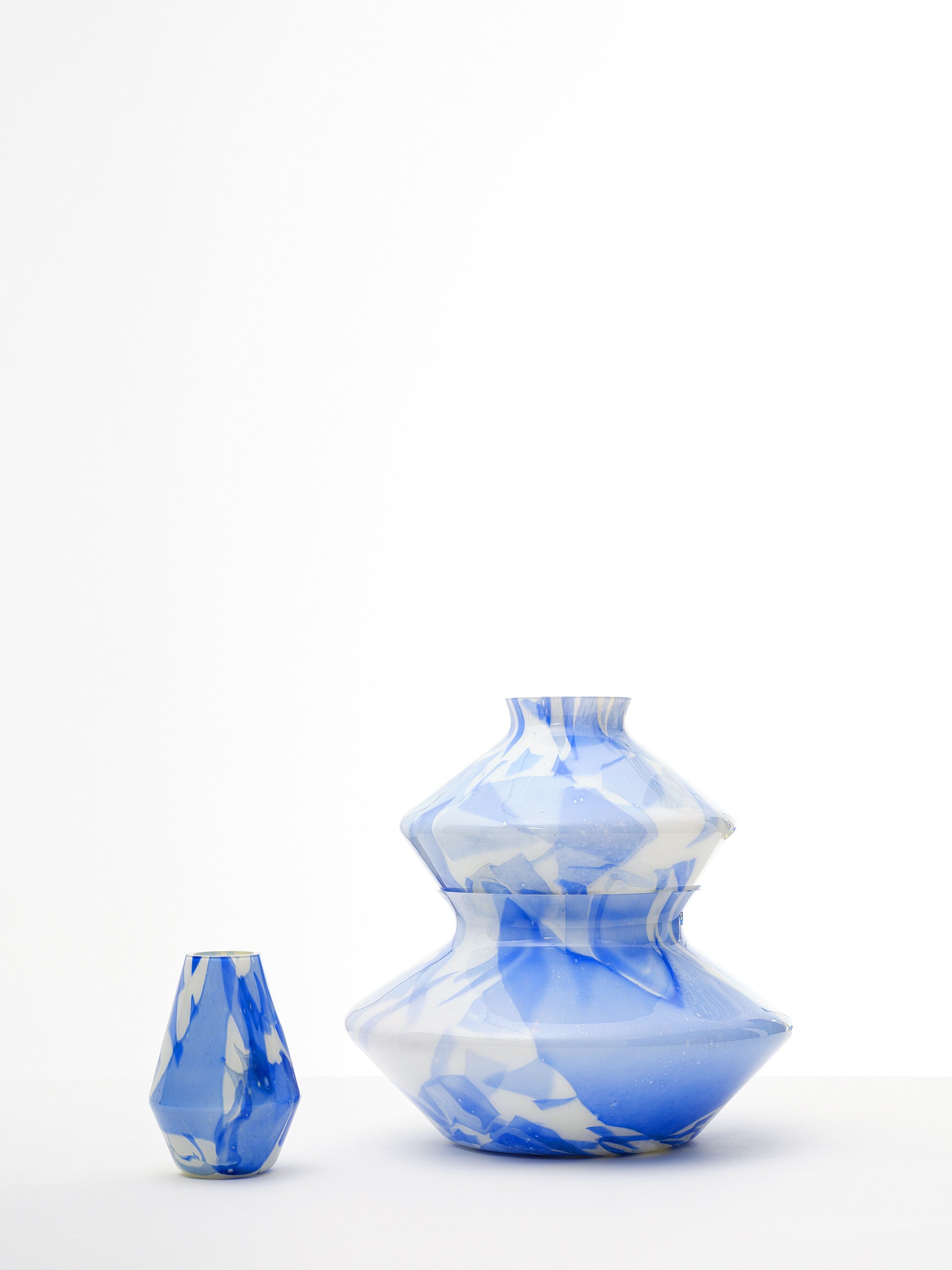 LAPIS VASES