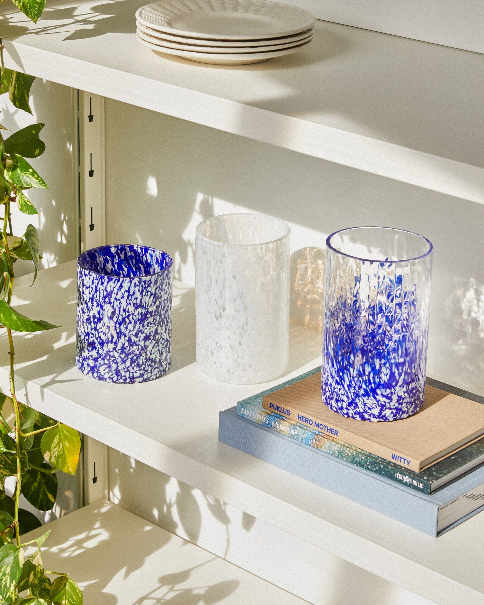 BLUE SHADE VASE