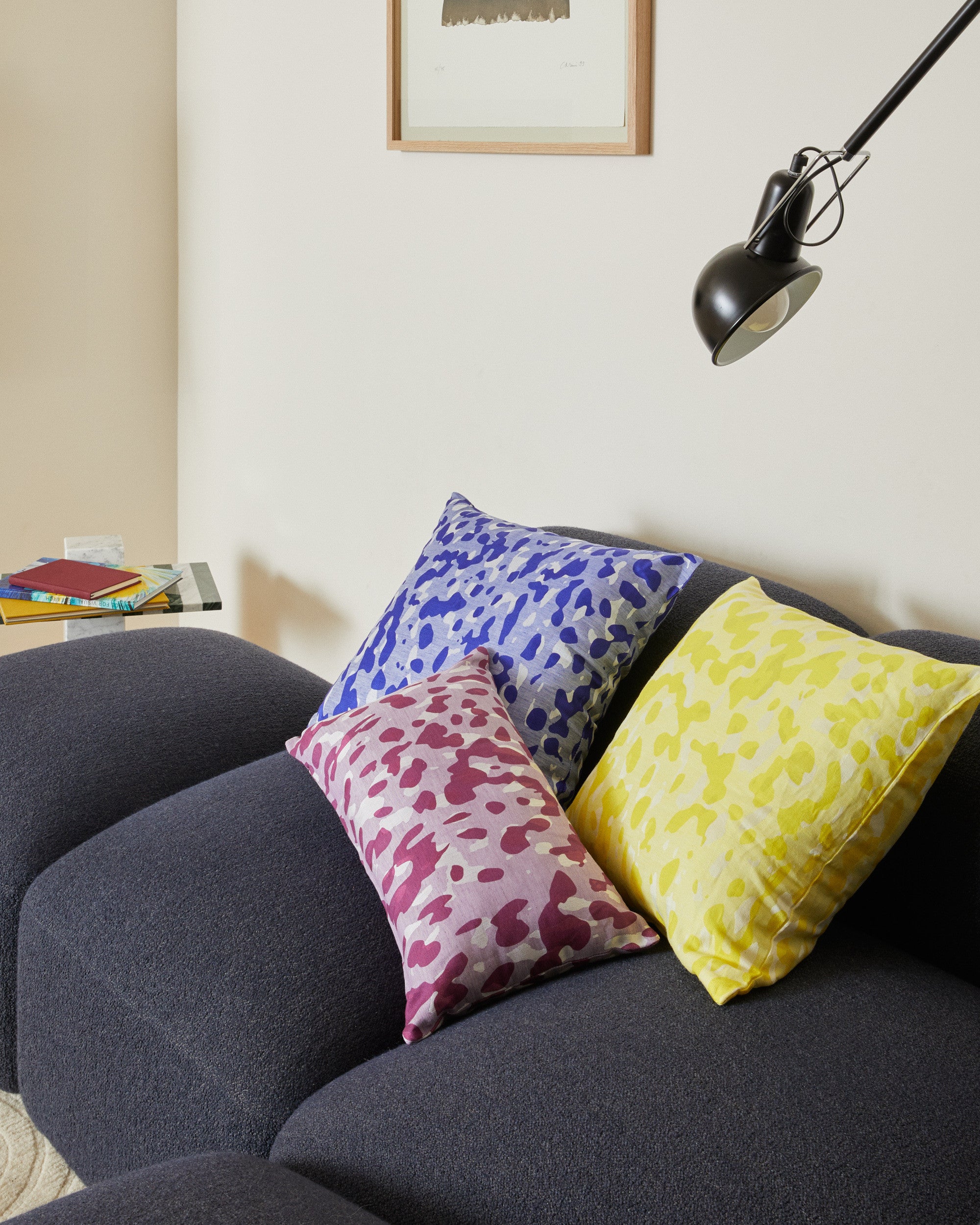 INDIGO CUSHION