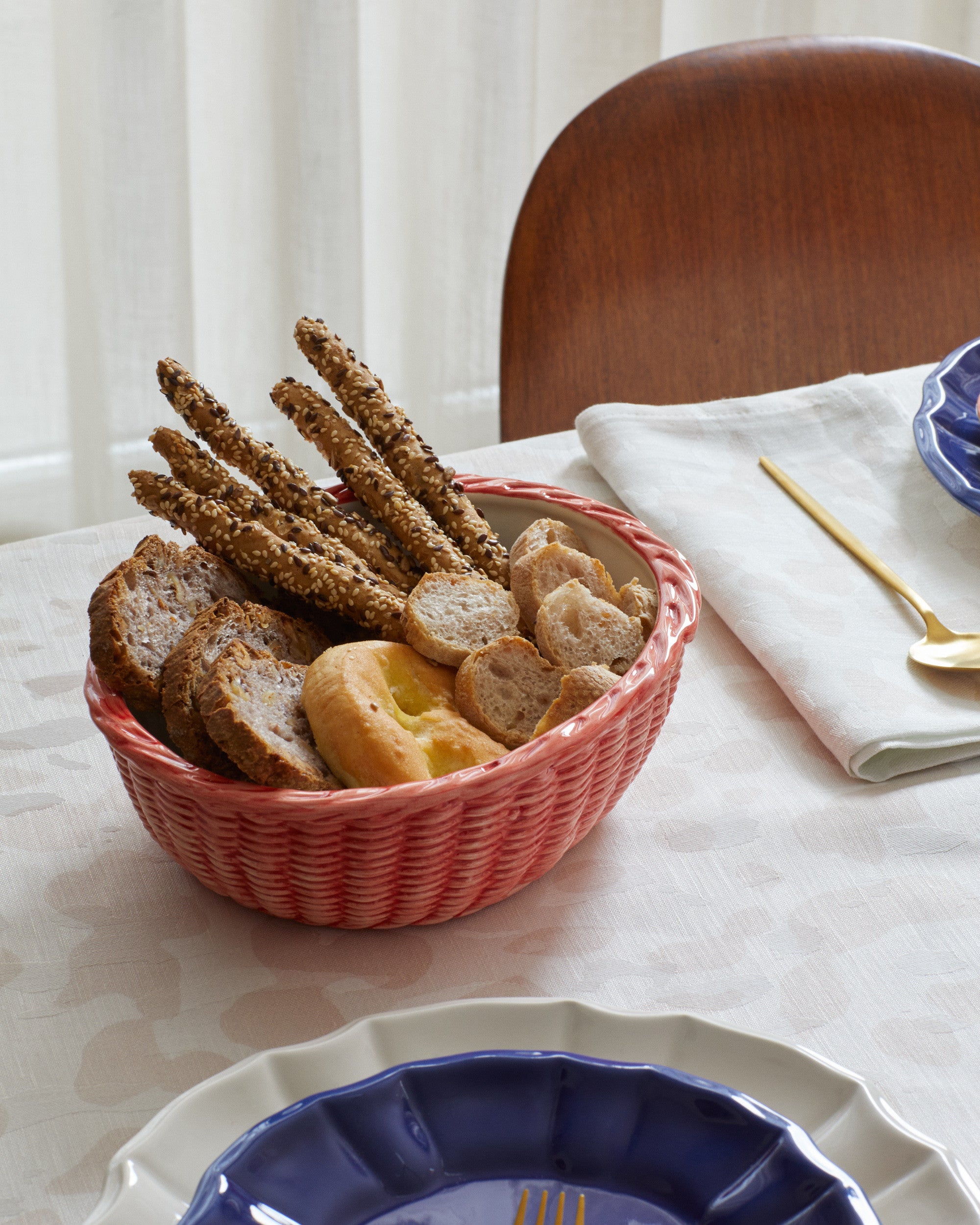 CORAL BREAD BASKET