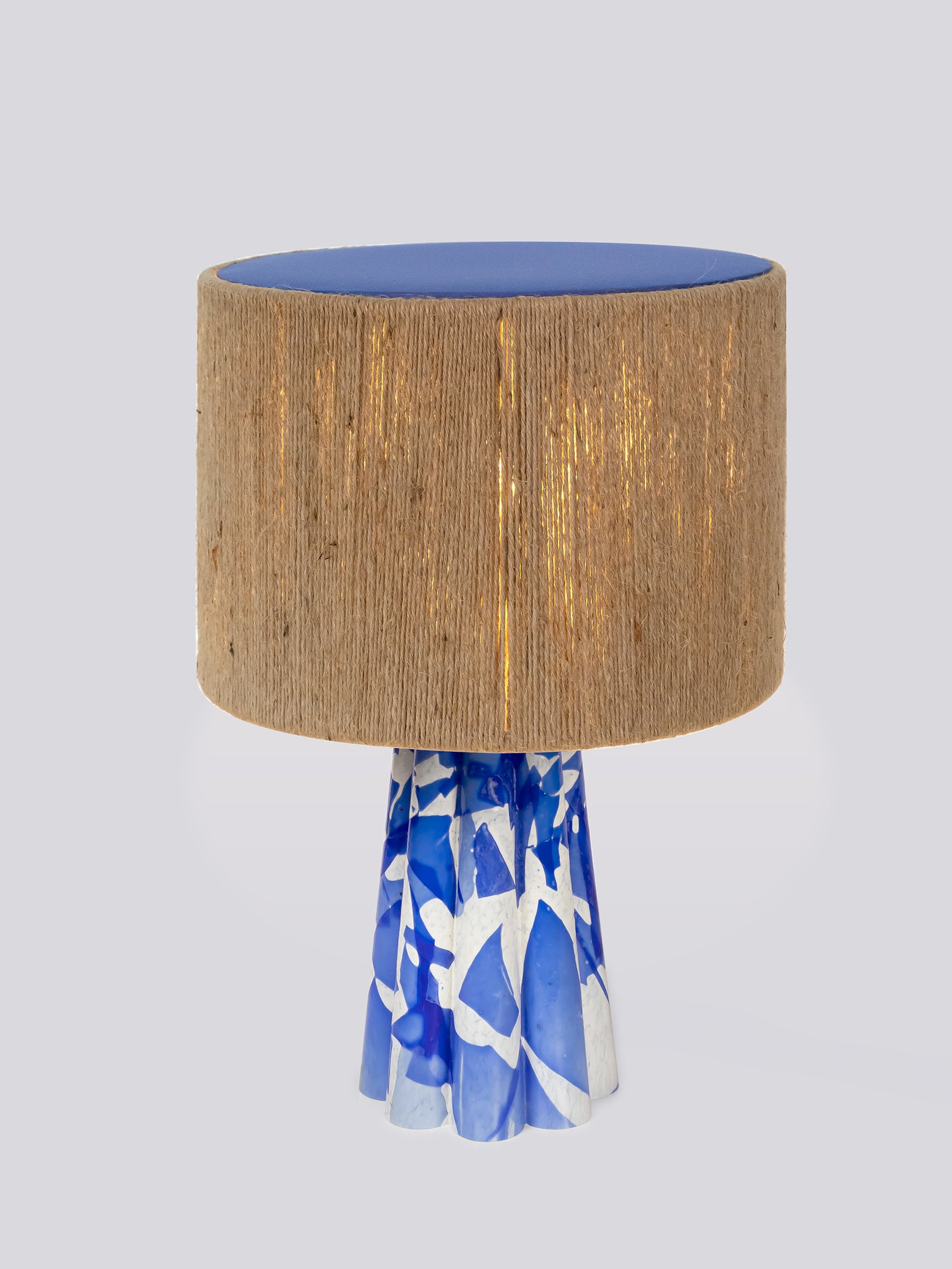BLUE BUCKET LAMP / ROPE